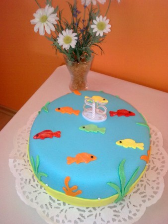 Punčová torta s rybičkami